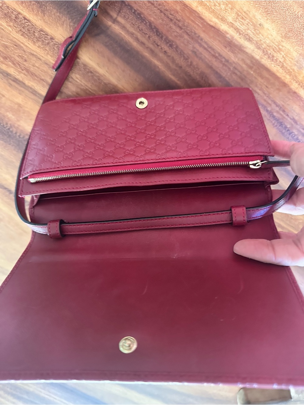 GUCCI Micro Guccissima GG Embossed Logo Crossbody Wallet On Chain Bag Purse - Picture 3 of 6